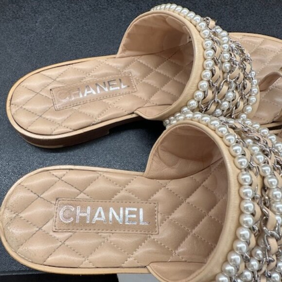 Chanel Interlocking CC Logo Leather Slides Women's Size 38 - Picture 6 of 12